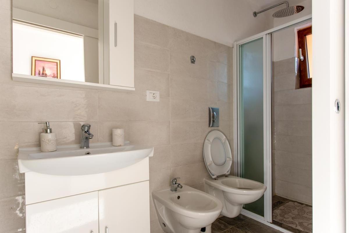 Apartments Ina&Ika Rovinj Bagian luar foto