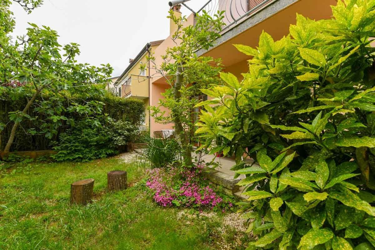 Apartments Ina&Ika Rovinj Bagian luar foto
