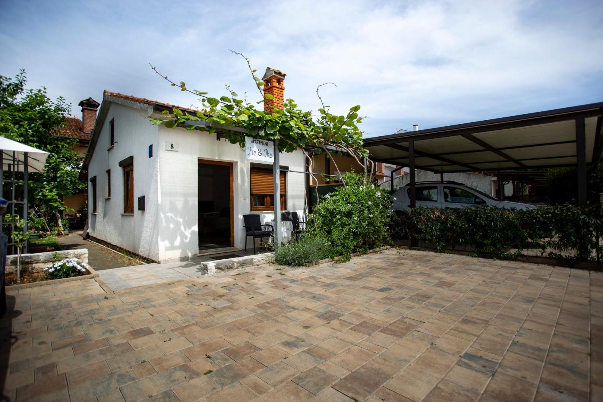 Apartments Ina&Ika Rovinj Bagian luar foto