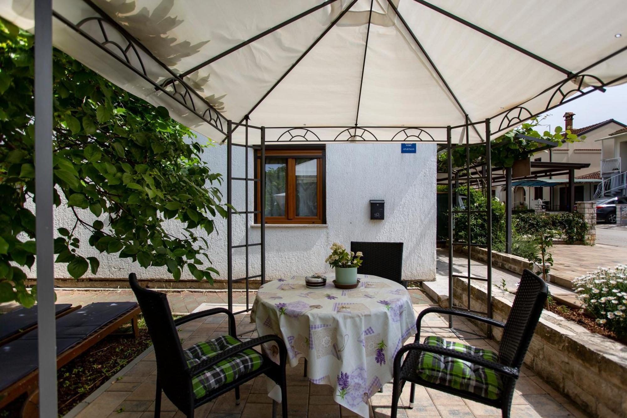Apartments Ina&Ika Rovinj Bagian luar foto