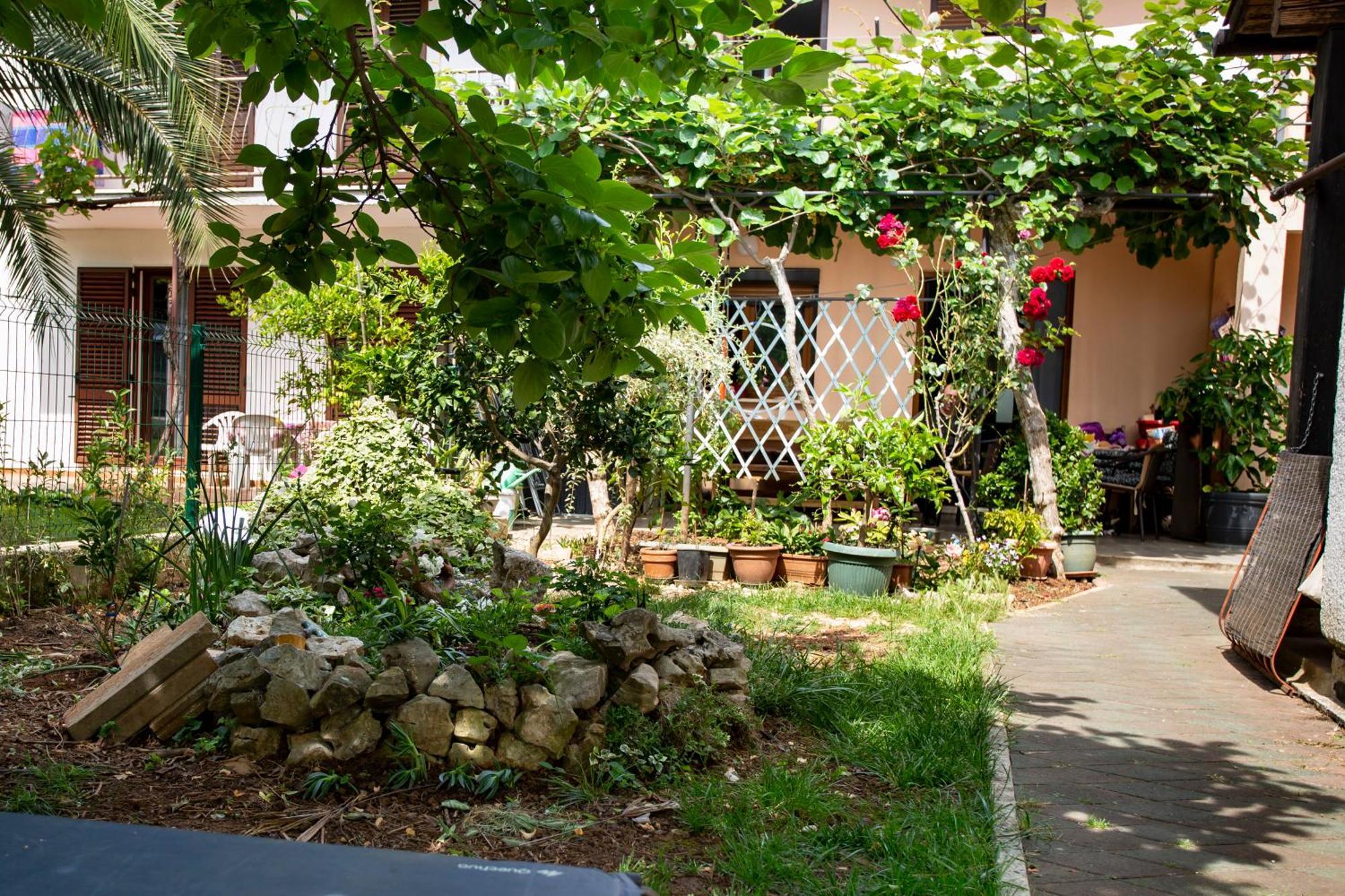 Apartments Ina&Ika Rovinj Bagian luar foto