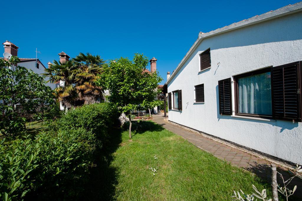 Apartments Ina&Ika Rovinj Bagian luar foto